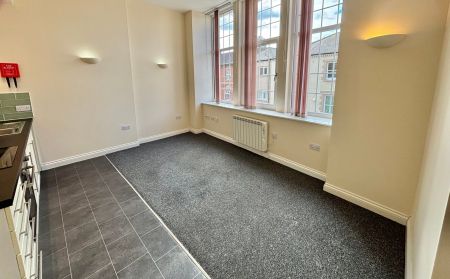 Sherborne Road, Yeovil, Somerset - Photo 4