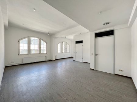 Über den Dächern der City: LOFTartige 2-Zimmer-Altbauwohnung mitten im Stadtzentrum - Photo 2