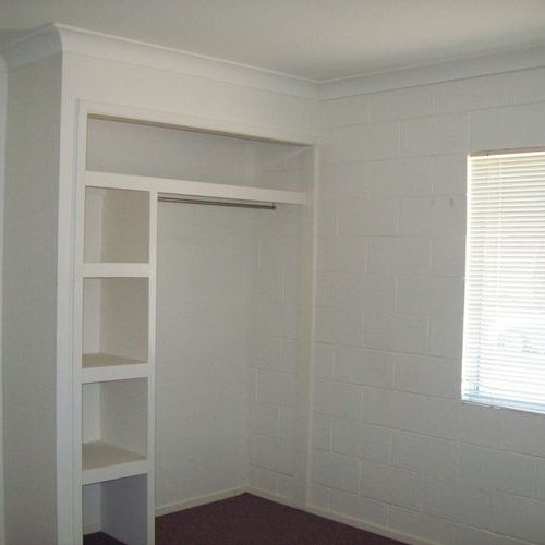 2 BEDROOM DUPLEX IN A CONVENIENT LOCATION! - Photo 1