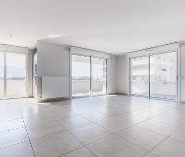 Location Appartement 5 pièces 116m² MEYLAN 38240 - Photo 1