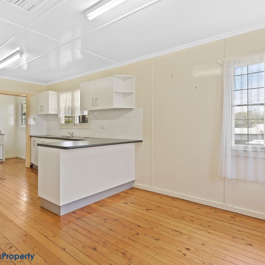 25 Rivett Street, 4350, South Toowoomba Qld - Photo 1