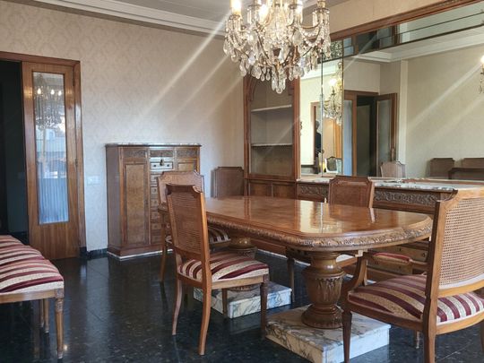 AMPLIO Y SEÑORIAL PISO EN EL CENTRO DE LA CIUDAD - Photo 1