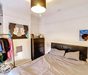 2 bedroom semi-detached house to rent - Photo 5