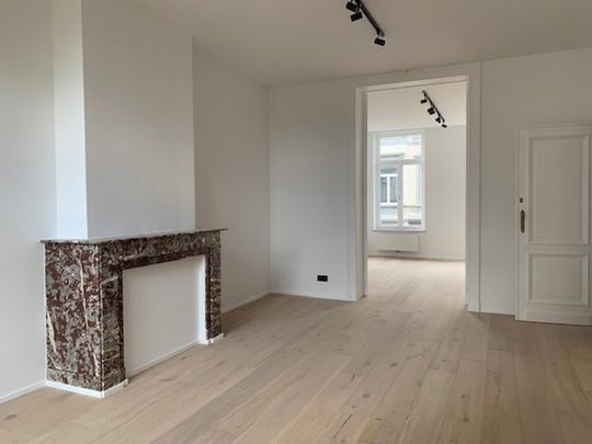 Flat - for rent - Photo 1