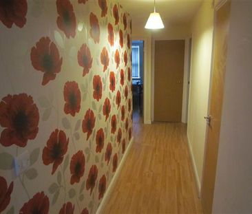 3 bedroom apartment to rent - Photo 5