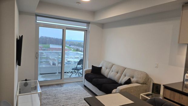 For Lease - 8 Beverley Glen Boulevard Unit# 813, Vaughan, Ontario - Photo 1