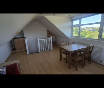 1 Bed Flat, Selborne Gardens, NW4 - Photo 2