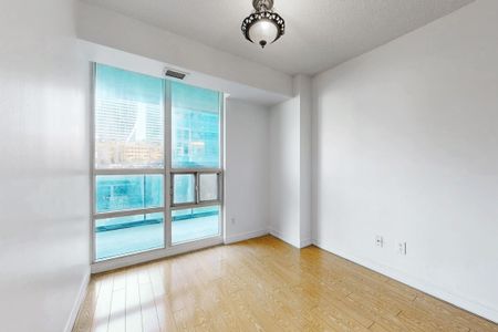 For Lease - 30 Grand Trunk Crescent Unit# 502, Toronto, Ontario - Photo 2