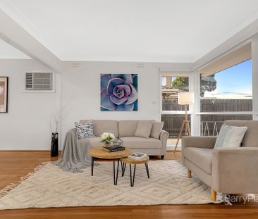 The Perfect Home, In A Great Location! - Photo 2