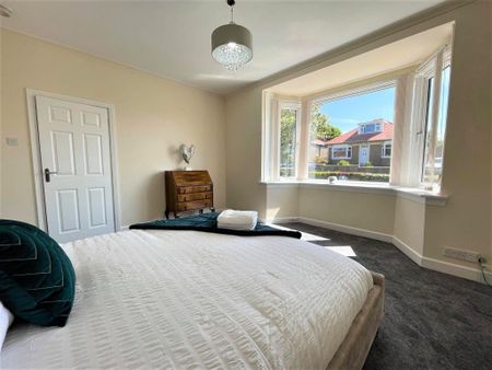 4 bedroom bungalow to rent - Photo 3