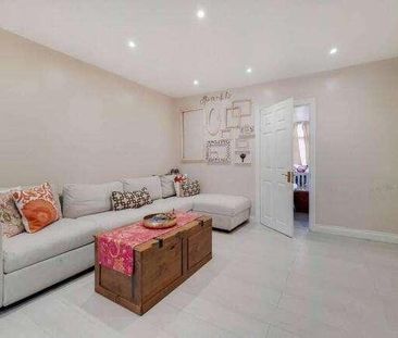 Halsbury Road West, Northolt, UB5 - Photo 6