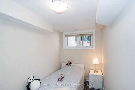 For Lease - 23 Eldora Avenue Unit# 102, Toronto, Ontario - Photo 5