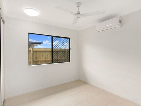 SPACIOUS DUPLEX IN THE HEART OF SMITHFIELD VILLAGE - Photo 5