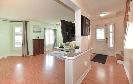 For Lease - 154 Pressed Brick Drive, Brampton, Ontario - Photo 5