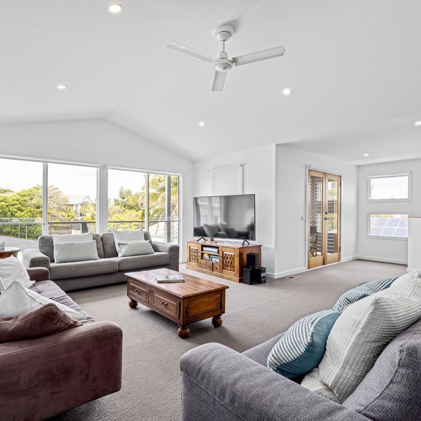 Furnished Family Home - Photo 1