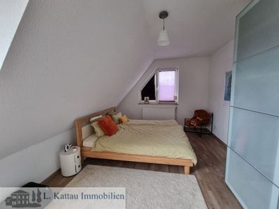 M 14 AUMUND- bezauberne 3 Zimmerwohnung mit 2 Bädern, Balkon, PKW-Außenstellplatz im 3. Obergeschoss - Photo 3