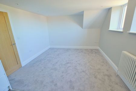 A 2 Bedroom Apartment Instruction to Let in St Leonards-on-Sea - Photo 3