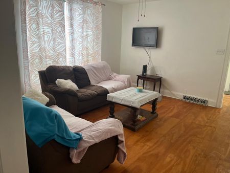 For Lease - 2 patricia Street, Thorold, Ontario - Photo 2