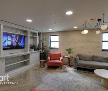 1 bedroom in a flat share to rent - Photo 2