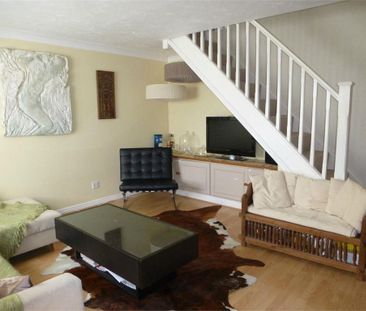 3 bedroom terraced house to rent - Photo 2