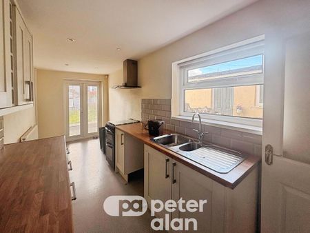 3 bedroom property to rent - Photo 4