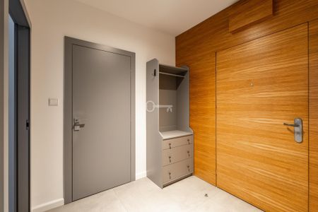 Dolny Mokotów | Garderoba | Garaż - Zdjęcie 5