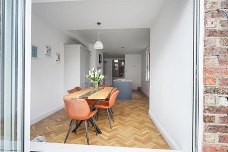 4 bedroom townhouse to rent - Photo 2