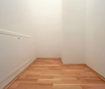 Wunderschön & mit großem Balkon! 3-Zimmerwohnung in der Smart-City - Photo 4