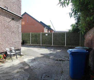 2 bedroom flat to rent - Photo 6