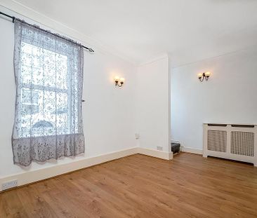 2 bedroom terraced house to rent - Photo 3