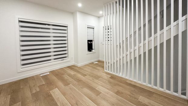 Brand New 2 Bedroom Townhouse In Mahogany – Lake Access & Modern Luxury. - Photo 1