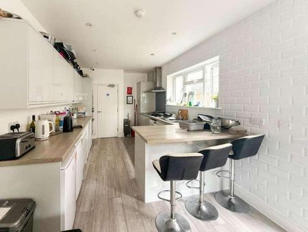 Gordon Road, Southend On Sea, SS1 - Photo 5