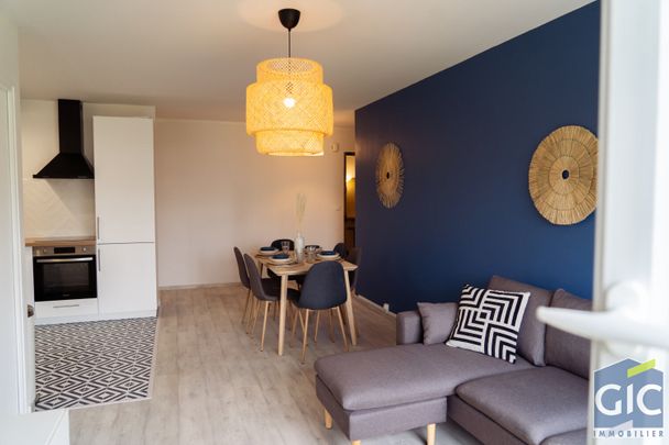 Location Appartement 5 pièces 84m² - Photo 1