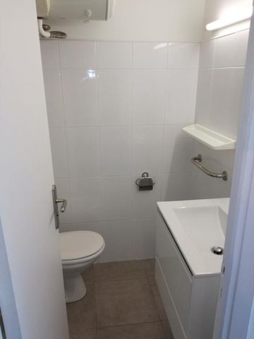 Studio de 18.90 m² avec balcon, kitchenette équipé - Photo 2