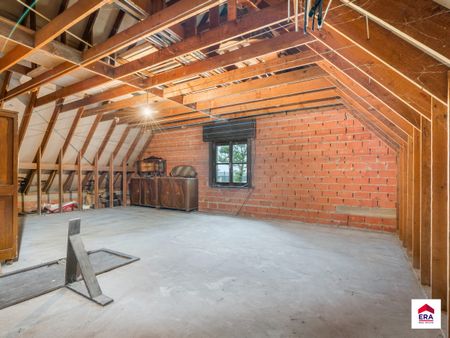 Ruime woning met 4 slpks, garage en tuin op 1.736 m² - Foto 3