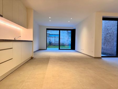 Ruim duplex appartement in het centrum van Gistel. - Foto 4