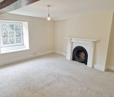 5 bedroom semi-detached house to rent - Photo 3
