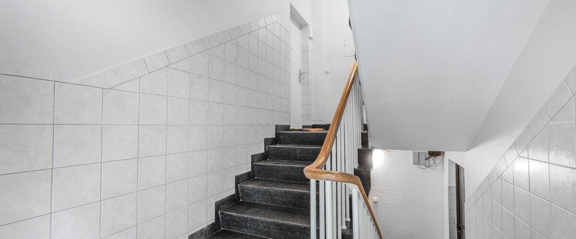 RIDA FLATS - Charmantes Dachidyll – Vollmöblierte Wohnung mit Loggia in Kölns Neustadt-Süd - Photo 1