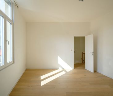 Gerenoveerde woning met 3 slaapkamers, 2 badkamers en zonnig tuintj... - Foto 4