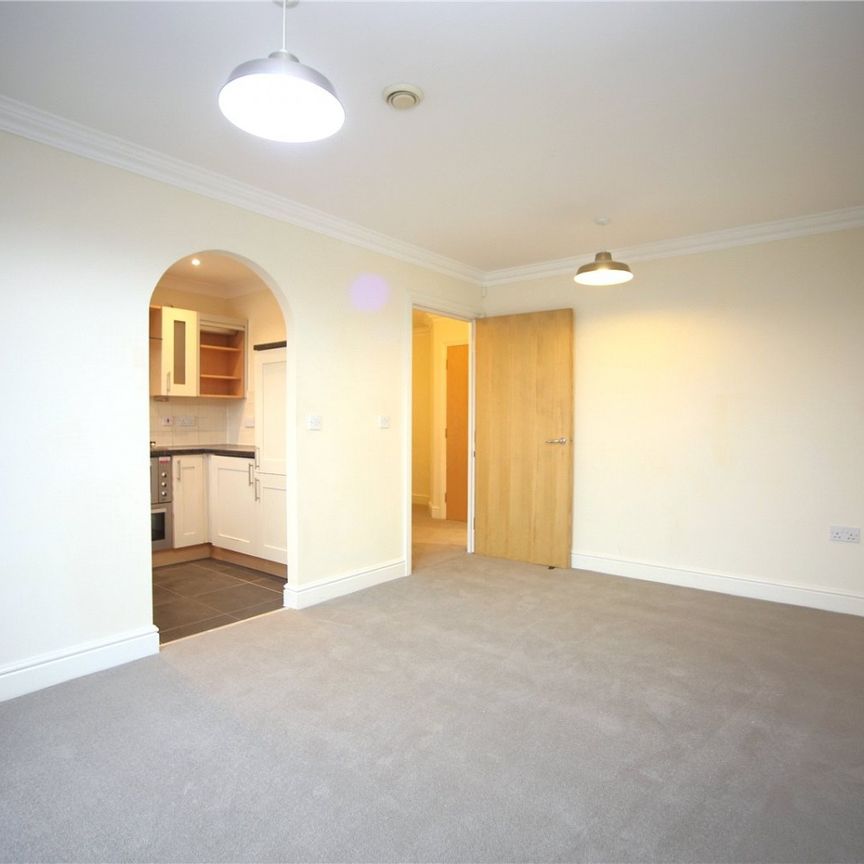 Brookbank Close, - Photo 1