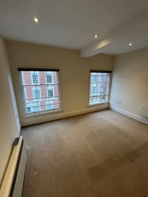 2 Bed Flat, Regent Street, NG1 - Photo 1