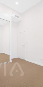 1 bedroom plus Study Apartment For lease! - Photo 3