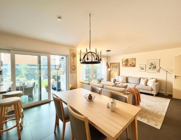 Leben mit Gartenluxus: Wunderschöne EG-Wohnung mit TG in Toplage Duisburg-Süd - Foto 1