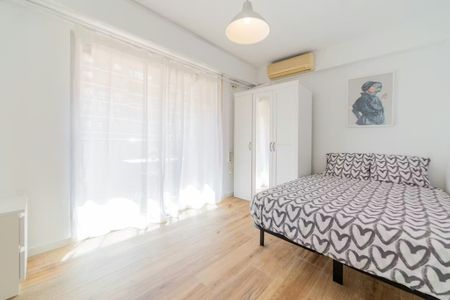 Avinguda de Blasco Ibáñez, Valencia, Valencian Community 46022 - Photo 5