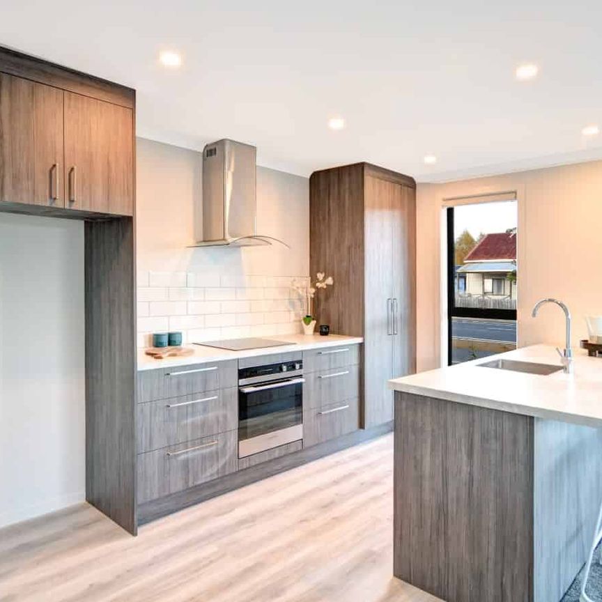 Executive living at its finest - Photo 1