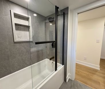 For Lease - 275 Mortimer Avenue, Toronto, Ontario - Photo 6