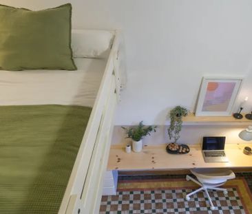 Carrer de Pons i Gallarza, Barcelona, Catalonia 08030 - Photo 1