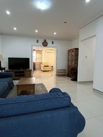 8 Avoca Road, Canley Heights NSW - Photo 5