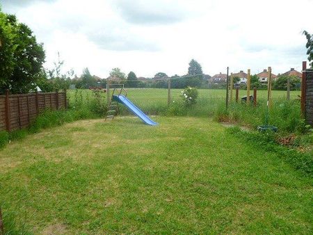 2 bedroom maisonette to rent - Photo 4