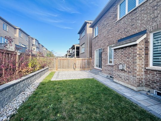 For Lease - 173 SIXTEEN MILE Drive, Oakville, Ontario - Photo 1